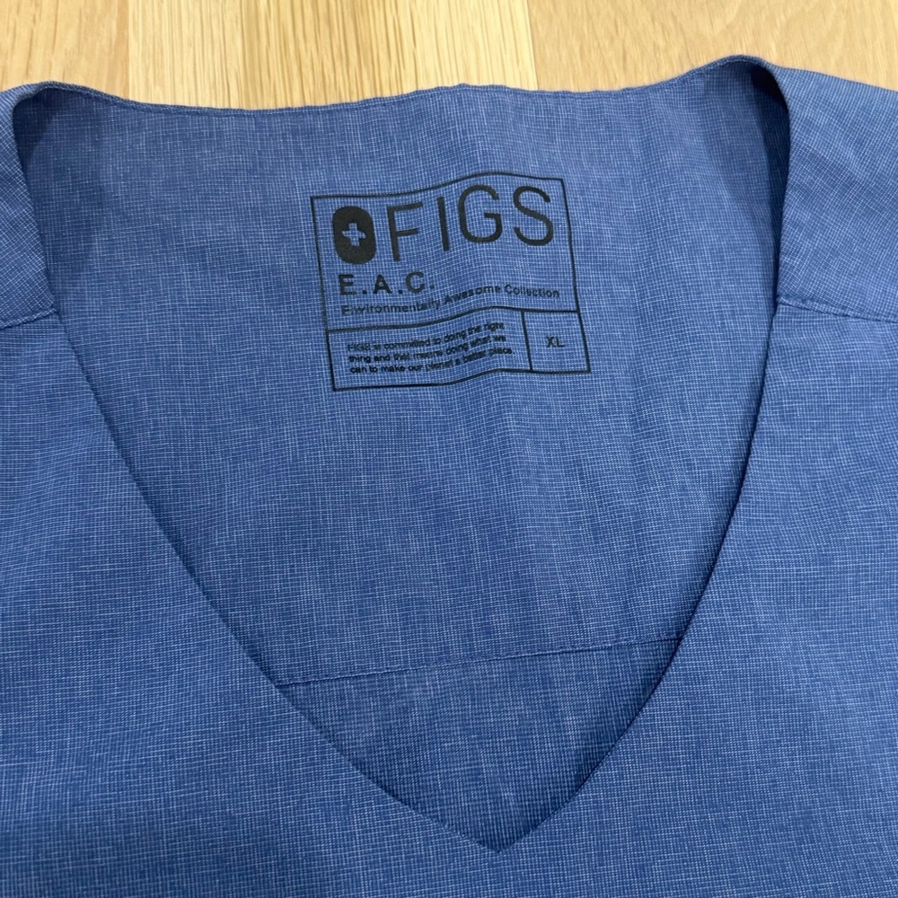 FIGS Heathered Denim Scrub Top & Jogger Set Women’s Size XL - Picture 5 of 7